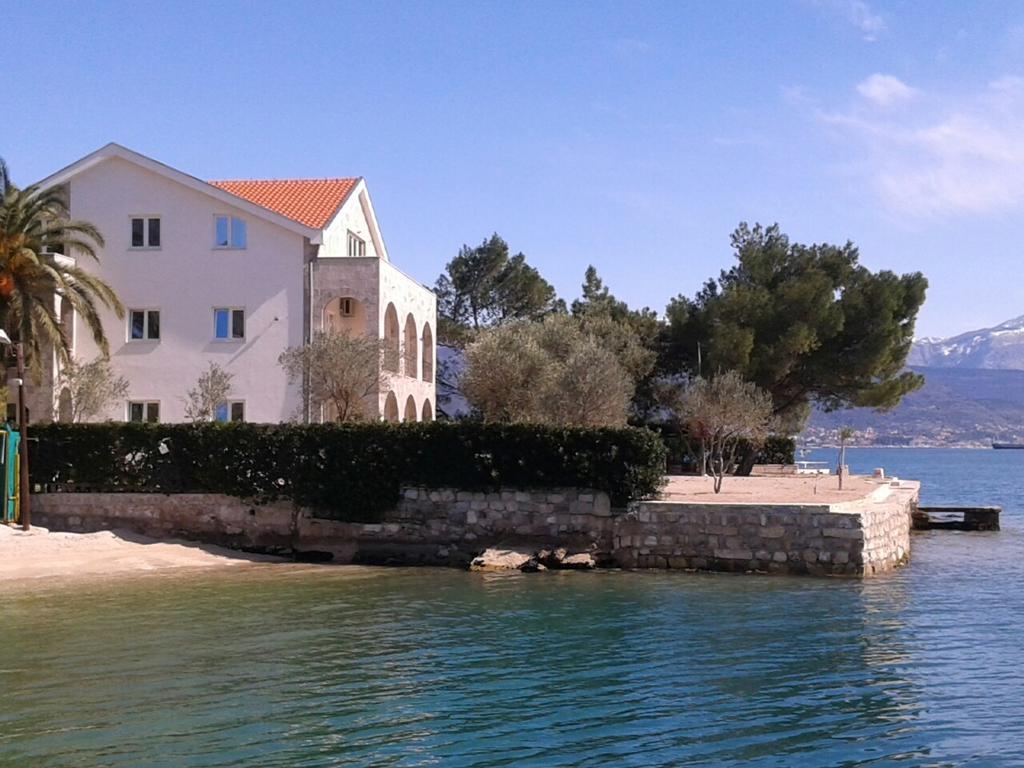 Apartments Villa Danilovic 헤르섹 외부 사진